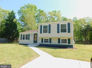 1038 Saint Pauls Dr, Waldorf, MD 20602