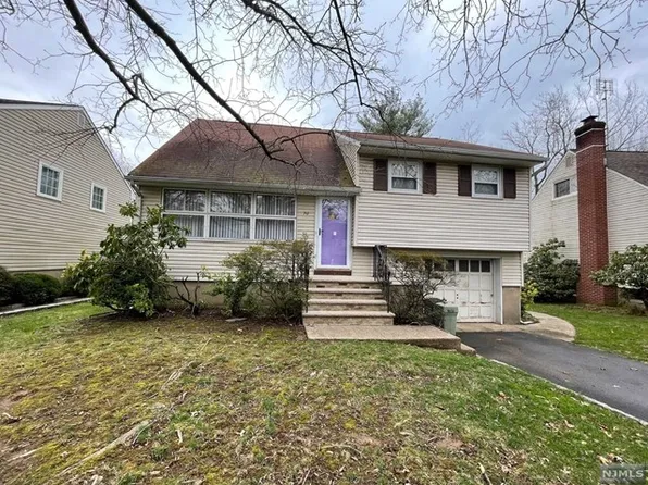 70 Beverly Rd, Bloomfield, NJ 07003