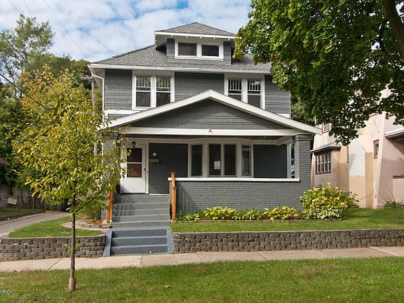 2nd image of 611 Giddings Ave SE
