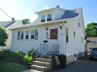 112 Spring St, Stoneham, MA 02180