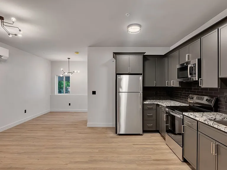 36 Pawling Ave #103 — Photo 7