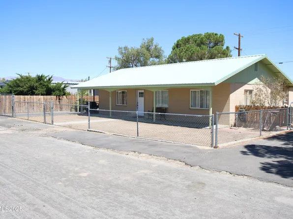 824 H St, Hawthorne, NV 89415