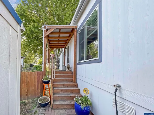 300 SE Goodnight Ave Unit 29, Corvallis, OR 97333