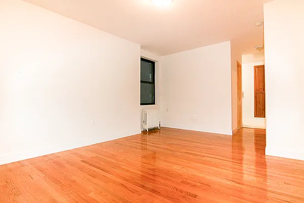 Rented by Horowitz Real Estate | media 17