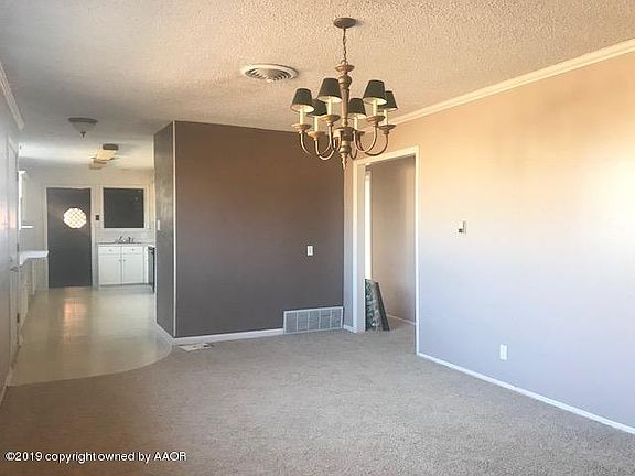 2nd image of 606 Avenue J SE