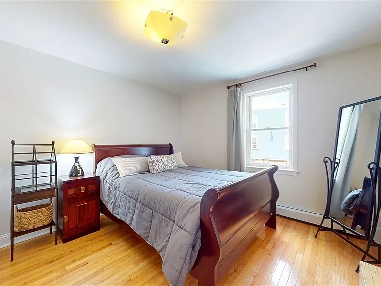 346 Norfolk St — Photo 8
