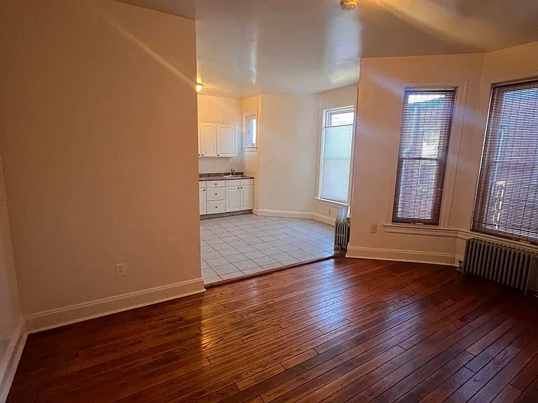 492 W State St #2 — Photo 2