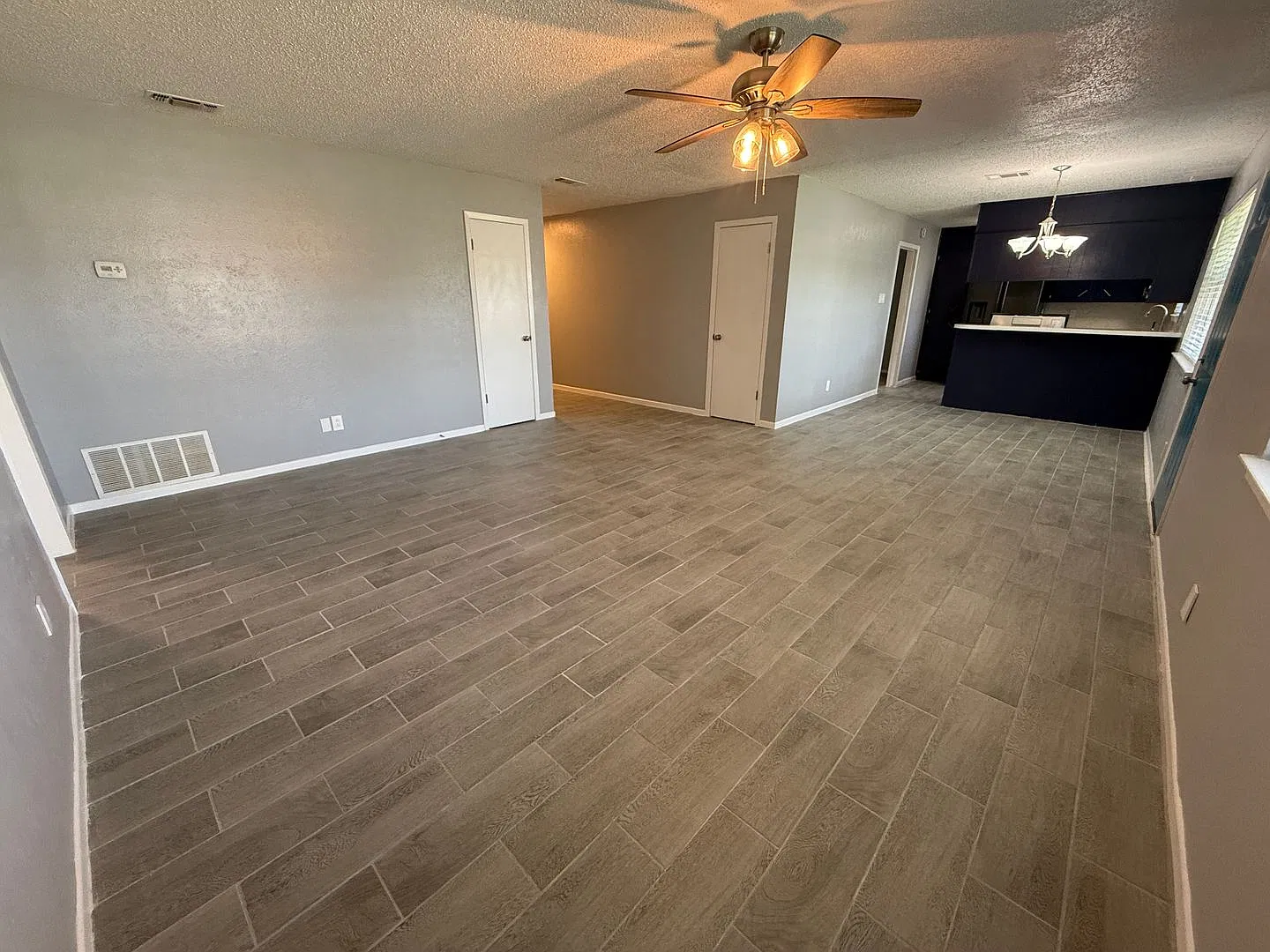 3-Bedroom House for Rent in Killeen — Photo 3