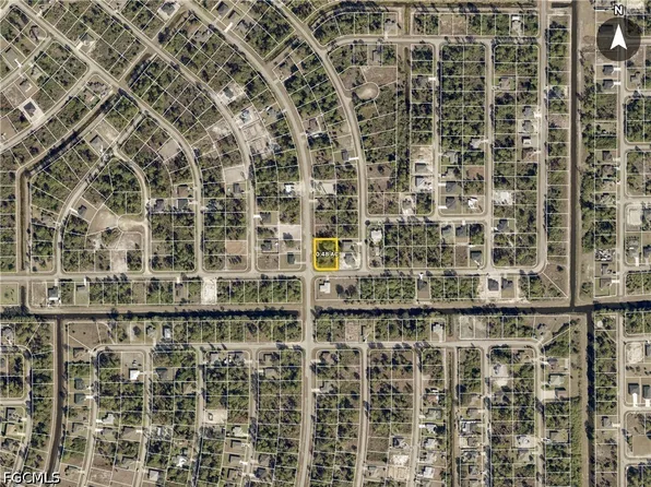 463 Eisenhower Blvd, Lehigh Acres, FL 33974