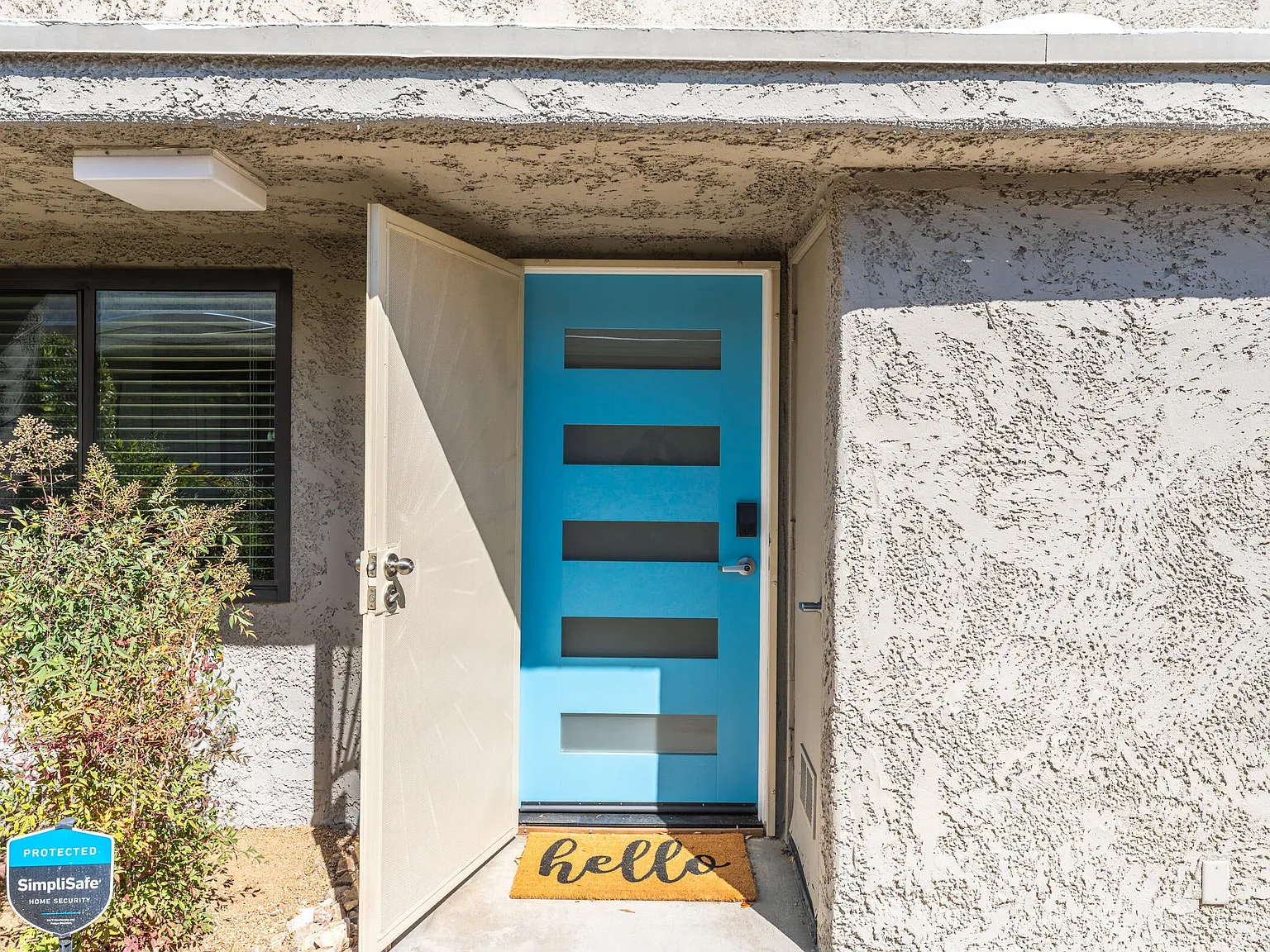 1111 E Ramon Rd — Photo 2