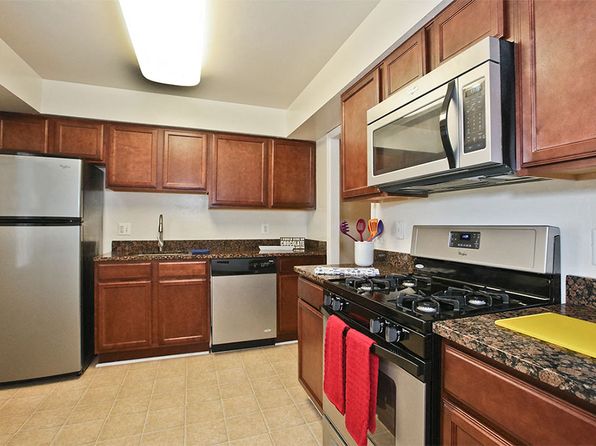 9860 Fairfax Sq #38-494
