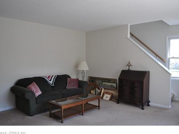 4th image of 902 Briarwood Ct