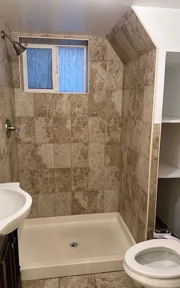 385 Victory Blvd #1B — Photo 3