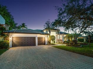 10612 NW 69th Pl, Parkland, FL 33076