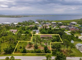 4233 Reynolds Ln, Port Charlotte, FL 33981