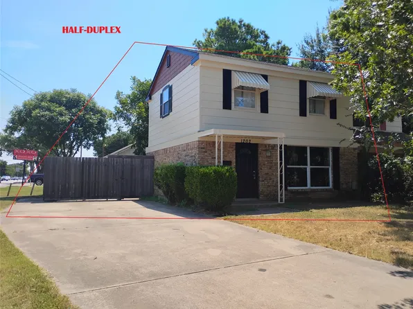 1202 Hilltop Dr, Irving, TX 75060