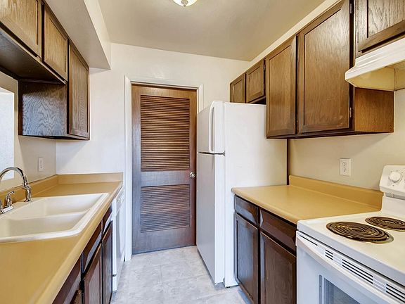 5th image of 8780 Chase Dr APT 41