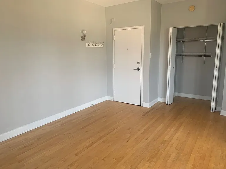 732 W Bittersweet — Photo 16
