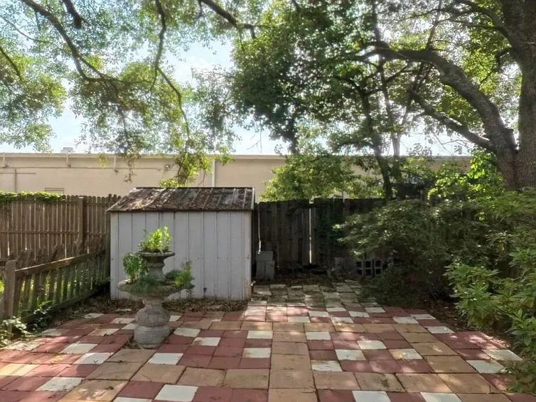 3054 Cobblewood Ln W — Photo 32