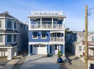 30 N 3rd St, Surf City, NJ 08008
