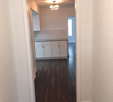 2nd image of 516 Hollyhock St