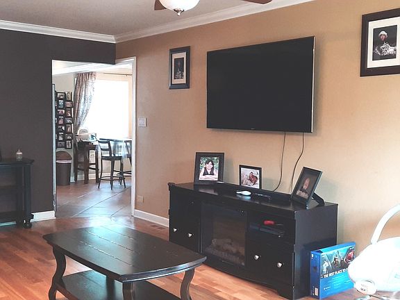 3rd image of 1001 Norfolk Ave