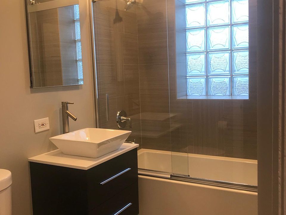 Recently Rehabbed Bathroom with Luxurious Soaking Tub!