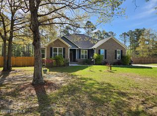 42 N Beatrice Dr, Rocky Point, NC 28457