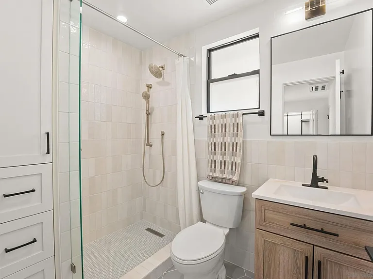 838 Portsmouth Ct — Photo 19