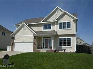 3614 82nd St, Urbandale, IA 50322