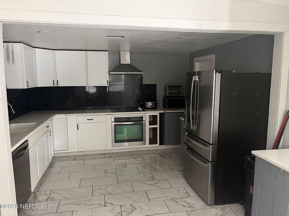 1st image of 9739 ELAINE Road