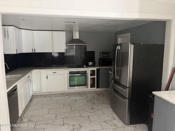 9739 ELAINE Road, Jacksonville, FL 32246