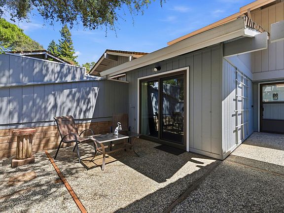 4th image of 3278 Topaz Ln