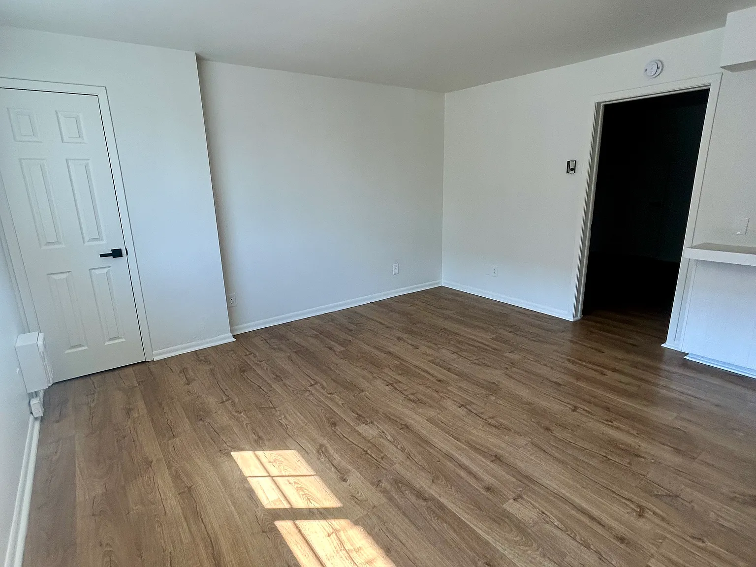 1 bed, 600 sqft, $1,050 — Photo 4