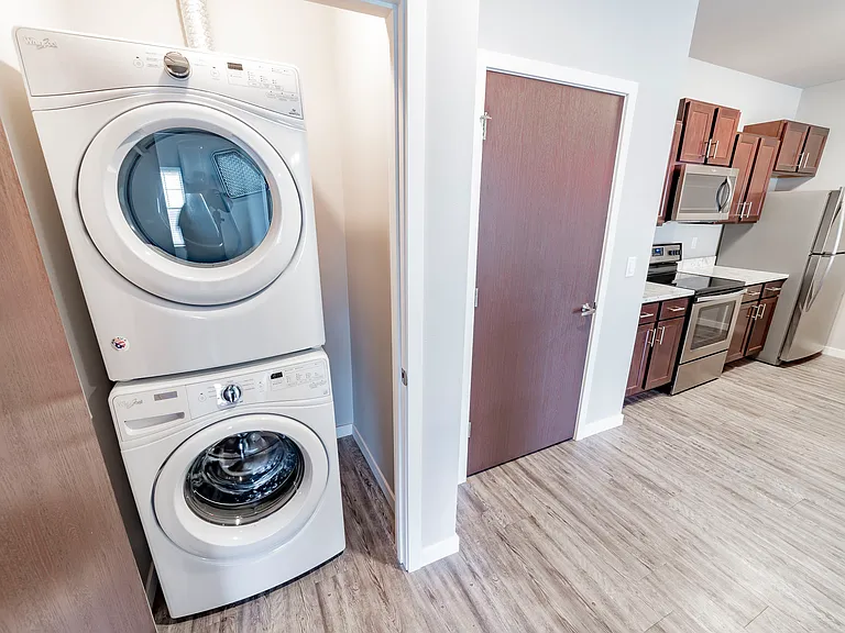 Mammoth Springs Apartments & Townhomes — Photo 65