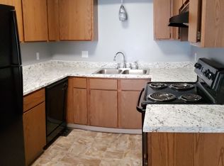 367 N Country Acres Ave, Wichita, KS 67212