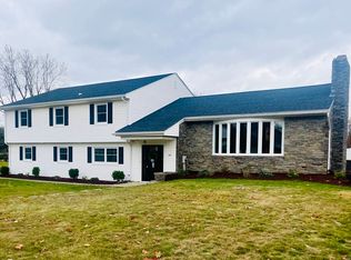 144 Viscount Rd, Longmeadow, MA 01106