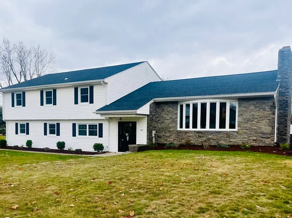 144 Viscount Rd, Longmeadow, MA 01106