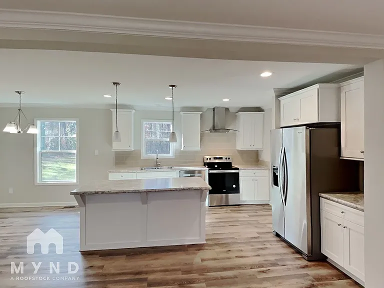 612 Sumac Ln — Photo 3