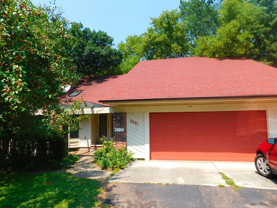 1st image of 2091 Oakridge St