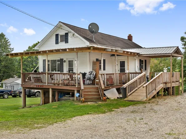 3298 Springfield Pike, Normalville, PA 15469
