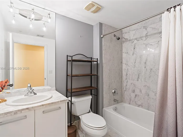 244 Biscayne Blvd #3108 — Photo 22
