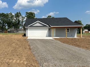 1956 W Cadmus Rd, Adrian, MI 49221