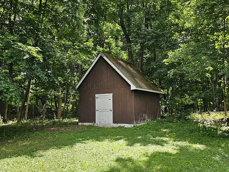 School House Ln — Photo 17