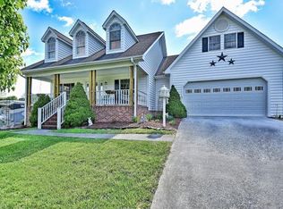 514 Old Stage Rd, Erwin, TN 37650