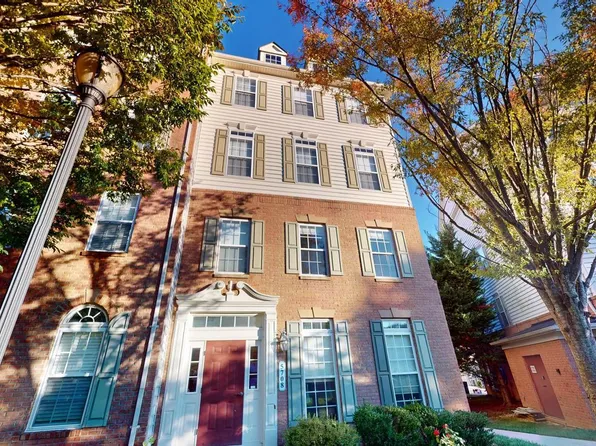 5708 Callcott Way Unit A, Alexandria, VA 22312