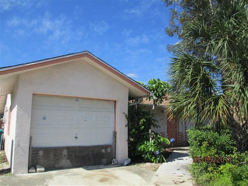 1st image of 411 NE 26th Ave
