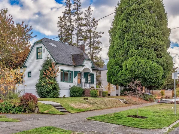 150 24th Avenue, Seattle, WA 98122