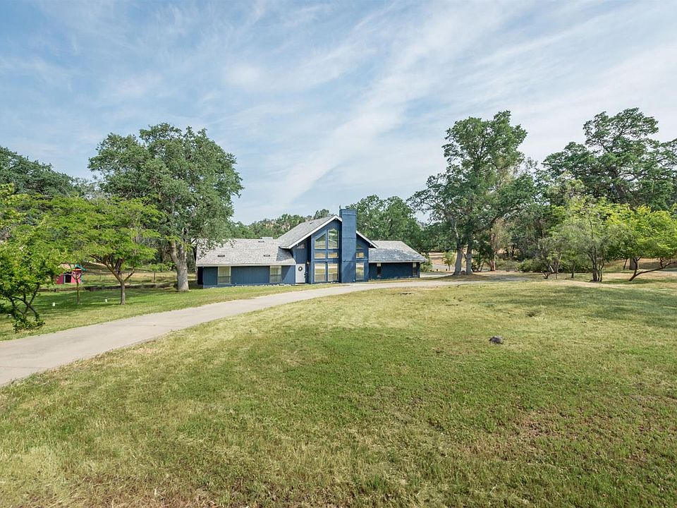 1st image of 42965 Yosemite Springs Dr