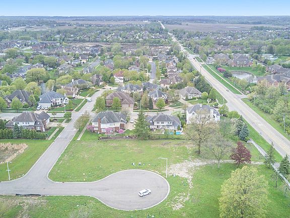 2nd image of 10527 Julie Ann Ln
